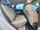 2017 Ford Focus Se Белый vin: 1FADP3F20HL275049