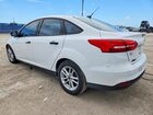 2017 Ford Focus Se Белый vin: 1FADP3F20HL275049