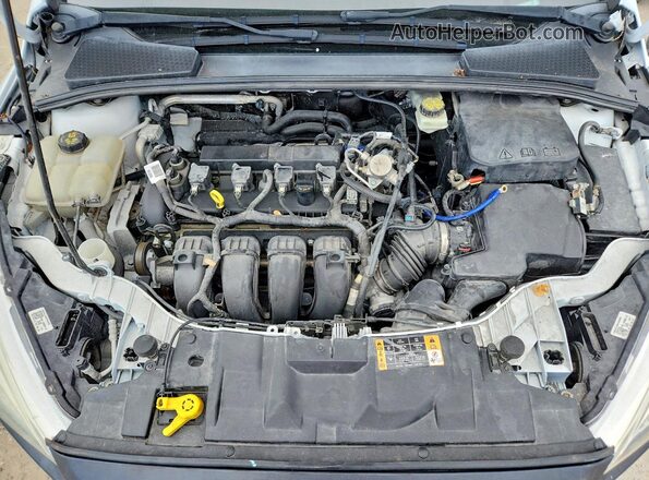1FADP3F20HL275049 2017 FORD FOCUS Белый Вид задней части салона