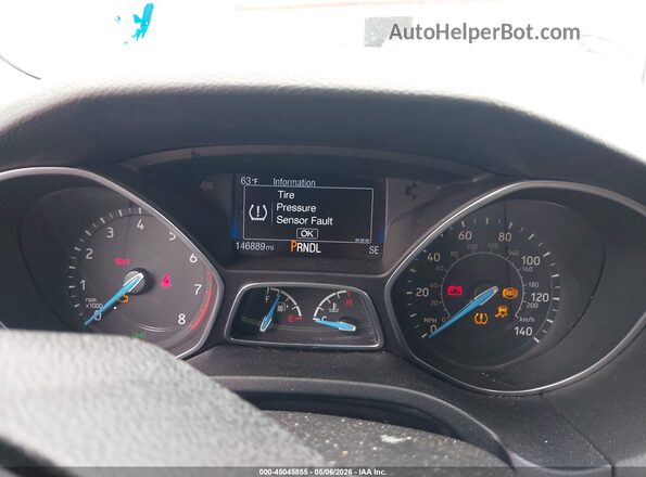 1FADP3F20HL338070 2017 FORD FOCUS Черный Вид задних сидений