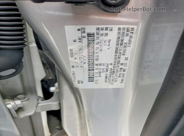 1FADP3F20JL234071 2018 FORD FOCUS Silver Widok komory silnika