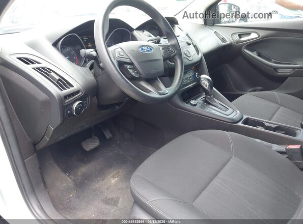 1FADP3F21GL280632 2016 FORD FOCUS Белый Вид салона спереди