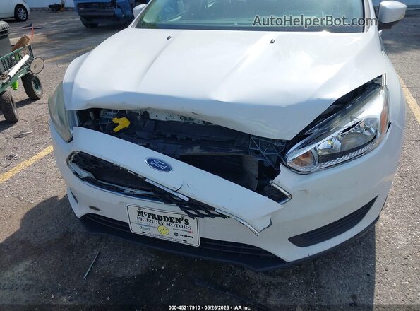 1FADP3F21GL294806 2016 FORD FOCUS White Front view