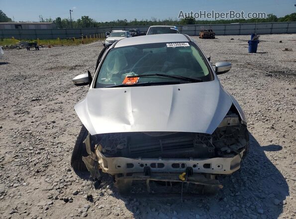 1FADP3F21HL224305 2017 FORD FOCUS Серебряный Вид спереди