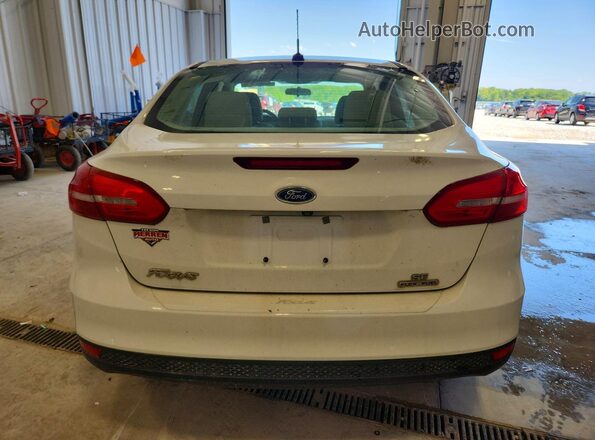 1FADP3F22GL329692 2016 FORD FOCUS White Vista trasera