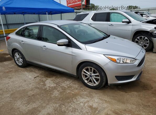 1FADP3F22HL323747 2017 FORD FOCUS Silver Front right