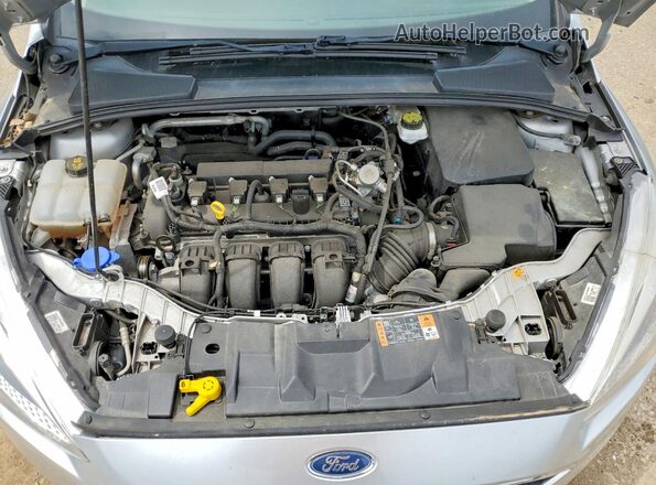 1FADP3F22HL323747 2017 FORD FOCUS Silver Rear interior view