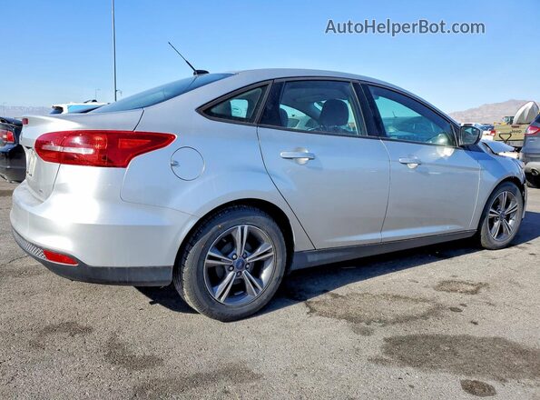1FADP3F22JL278122 2018 FORD FOCUS Silver Tył prawy