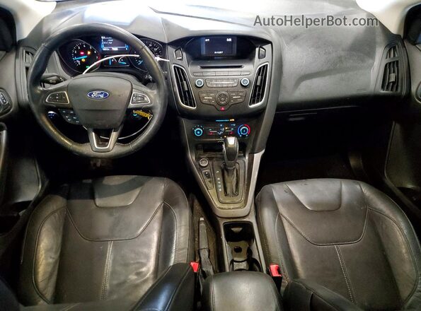 1FADP3F23GL252010 2016 FORD FOCUS Blue Widok deski rozdzielczej