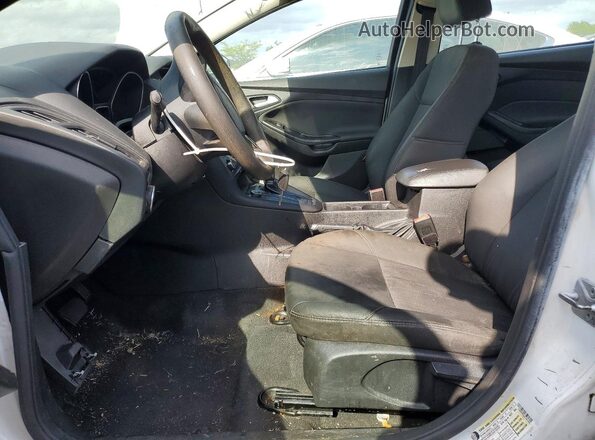 1FADP3F23GL341205 2016 FORD FOCUS White Vista interior delantera