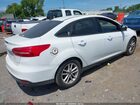 2017 Ford Focus Se Белый vin: 1FADP3F23HL342405
