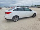 2018 Ford Focus Se White vin: 1FADP3F23JL214896