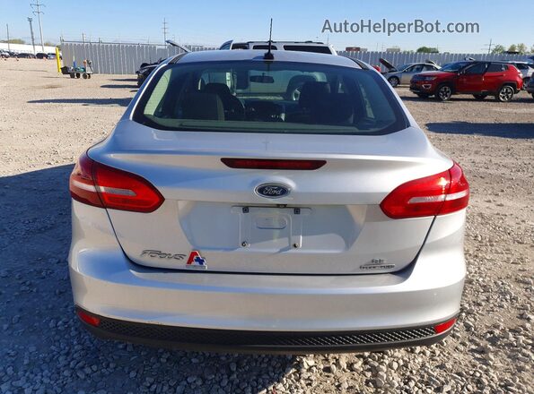 1FADP3F24GL330777 2016 FORD FOCUS Silver Widok z tyłu