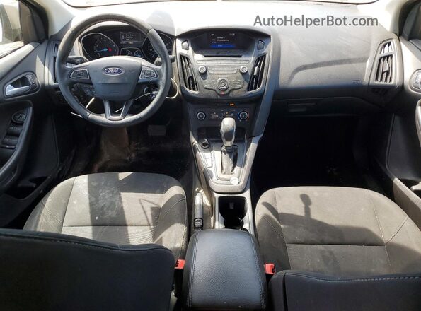 1FADP3F24HL275829 2017 FORD FOCUS Tan Widok deski rozdzielczej