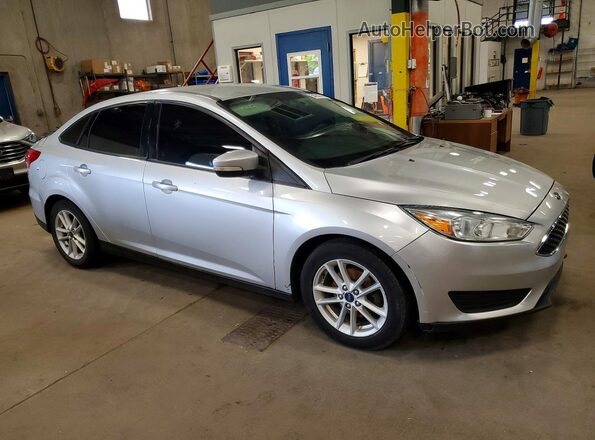 1FADP3F26GL373064 2016 FORD FOCUS Серебряный Передняя правая четверть