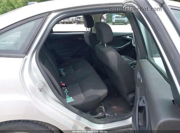 1FADP3F26GL373128 2016 FORD FOCUS Silver Widok naklejki z numerem VIN