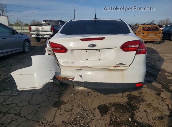 1FADP3F26GL389376 2016 FORD FOCUS White Widok z tyłu