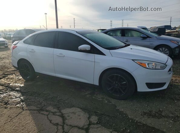 1FADP3F26GL389376 2016 FORD FOCUS White Przód prawy