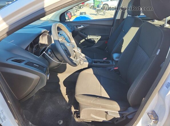 1FADP3F27GL319868 2016 FORD FOCUS White წინა სალონის ხედი