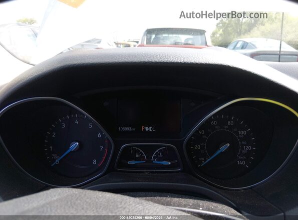 1FADP3F27JL246007 2018 FORD FOCUS Белый Вид задних сидений