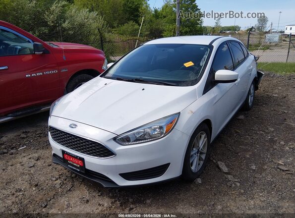 1FADP3F27JL246007 2018 FORD FOCUS Белый Передняя левая четверть