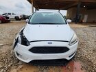 2018 Ford Focus Se Белый vin: 1FADP3F27JL328044