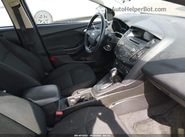 1FADP3F28GL314260 2016 FORD FOCUS Черный Вид салона спереди