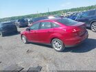2017 Ford Focus Se Красный vin: 1FADP3F28HL262677