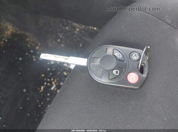 1FADP3F28HL262677 2017 FORD FOCUS Красный Вид панели приборов