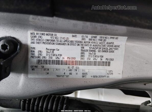 1FADP3F29GL267191 2016 FORD FOCUS Серебряный Вид подкапотного пространства