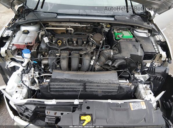 1FADP3F29GL267191 2016 FORD FOCUS Серебряный Вид сзади