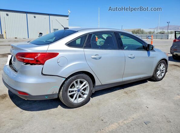 1FADP3F29HL215738 2017 FORD FOCUS Серебряный Задняя правая четверть
