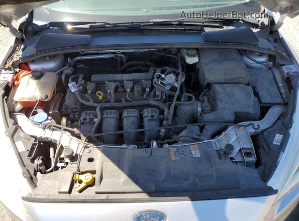 1FADP3F29HL215738 2017 FORD FOCUS Серебряный Вид задней части салона