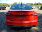2017 Ford Focus Se Red vin: 1FADP3F29HL330579