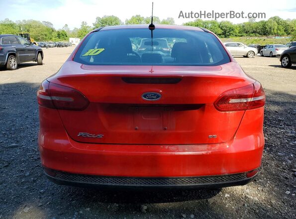 1FADP3F29HL330579 2017 FORD FOCUS Red Вид ззаду