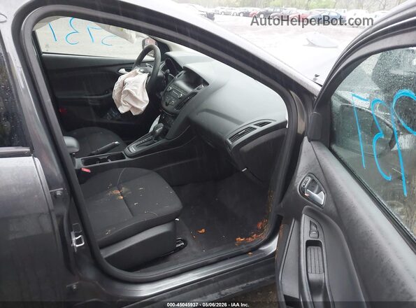 1FADP3F29JL292101 2018 FORD FOCUS Серый Вид салона спереди