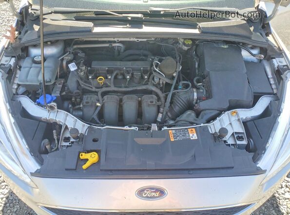 1FADP3F2XGL295114 2016 FORD FOCUS Белый Вид задней части салона