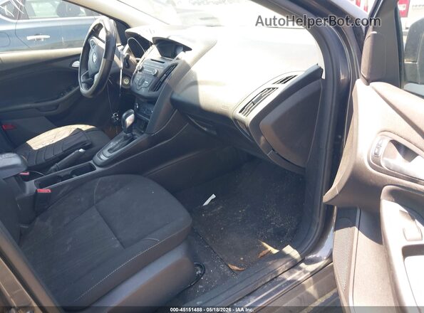 1FADP3F2XHL337315 2017 FORD FOCUS Серый Вид салона спереди