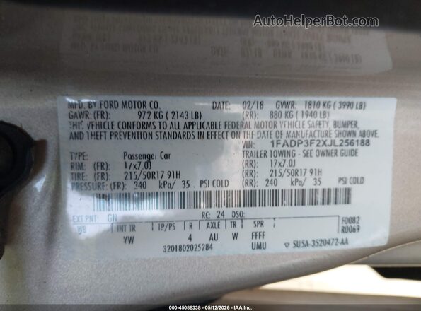 1FADP3F2XJL256188 2018 FORD FOCUS Silver Widok komory silnika