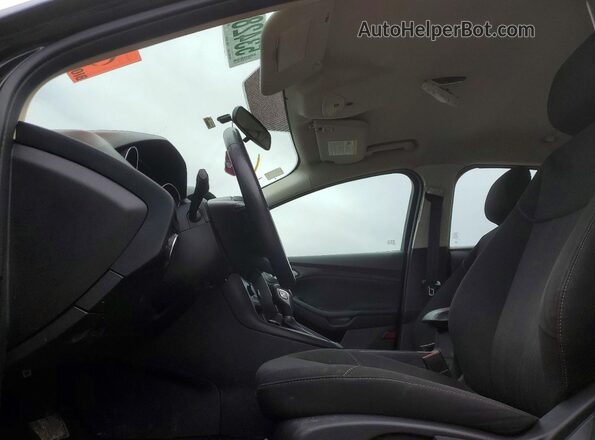 1FADP3FE0JL262804 2018 FORD FOCUS Черный Вид салона спереди