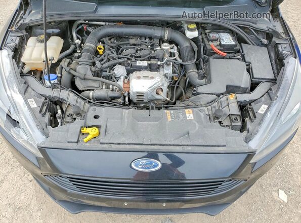 1FADP3FE0JL262804 2018 FORD FOCUS Черный Вид задней части салона