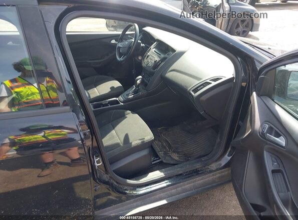 1FADP3FE1HL292209 2017 FORD FOCUS Черный Вид салона спереди