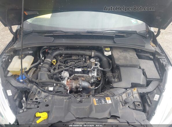 1FADP3FE3JL309520 2018 FORD FOCUS Черный Вид сзади