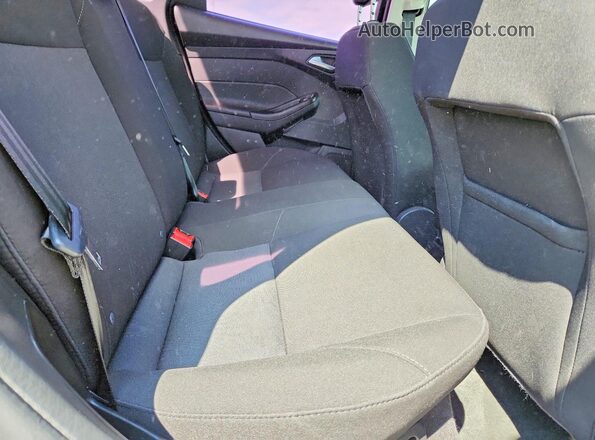 1FADP3FE4JL321871 2018 FORD FOCUS Черный Вид задних сидений