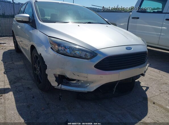 1FADP3FE5GL287707 2016 FORD FOCUS Серебряный Вид спереди