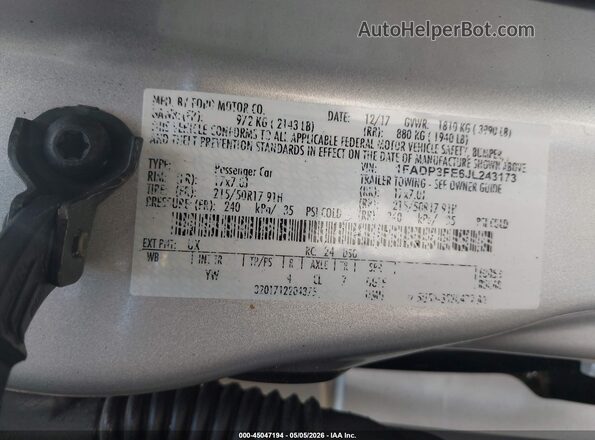 1FADP3FE6JL243173 2018 FORD FOCUS Серебряный Вид подкапотного пространства