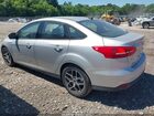 2018 Ford Focus Se Серебряный vin: 1FADP3FE6JL243173