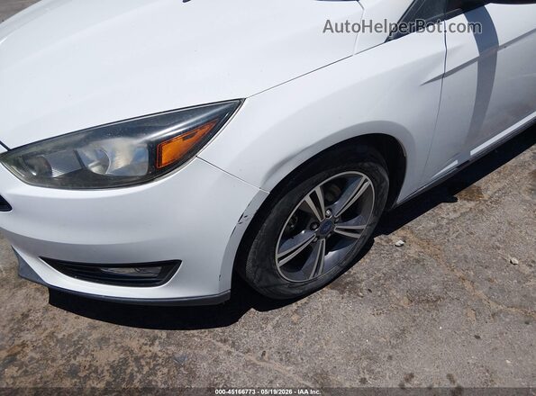 1FADP3FE9HL347456 2017 FORD FOCUS White Vista frontal