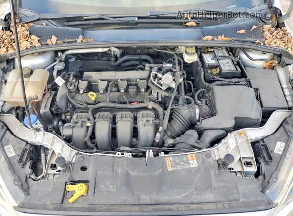 1FADP3H21HL249251 2017 FORD FOCUS Silver Widok wnętrza z tyłu