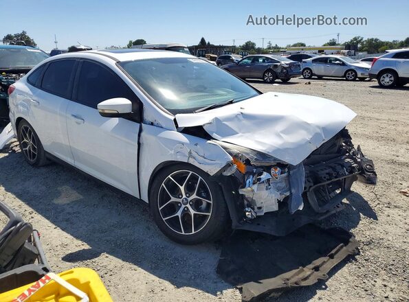 1FADP3H22JL217480 2018 FORD FOCUS White Передня права чверть